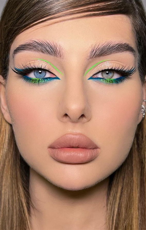 58 Stunning Makeup Ideas For Every Occasion : Shades of Peacock Colour Palette