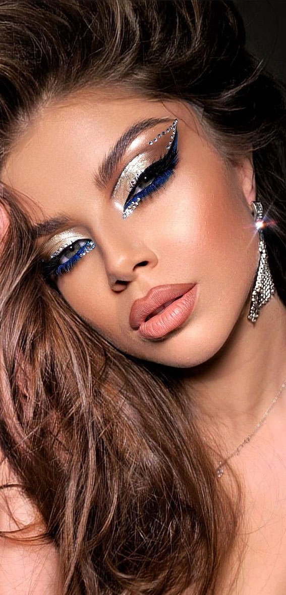 58 Stunning Makeup Ideas For Every Occasion : Blue and Gold Combo