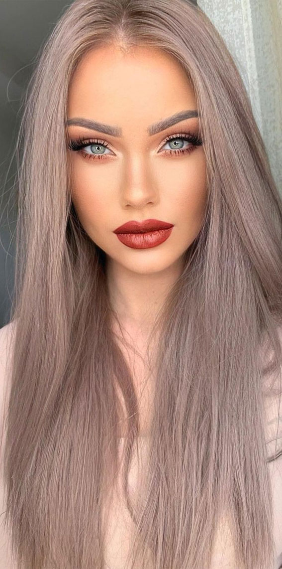 58 Stunning Makeup Ideas For Every Occasion : Ash Strawberry Blonde Hair