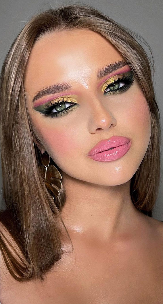 58 Stunning Makeup Ideas For Every Occasion : Green, Gold and Pink Combo