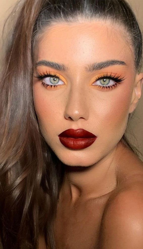 58 Stunning Makeup Ideas For Every Occasion : Orange Eyeshadow + Red Lips