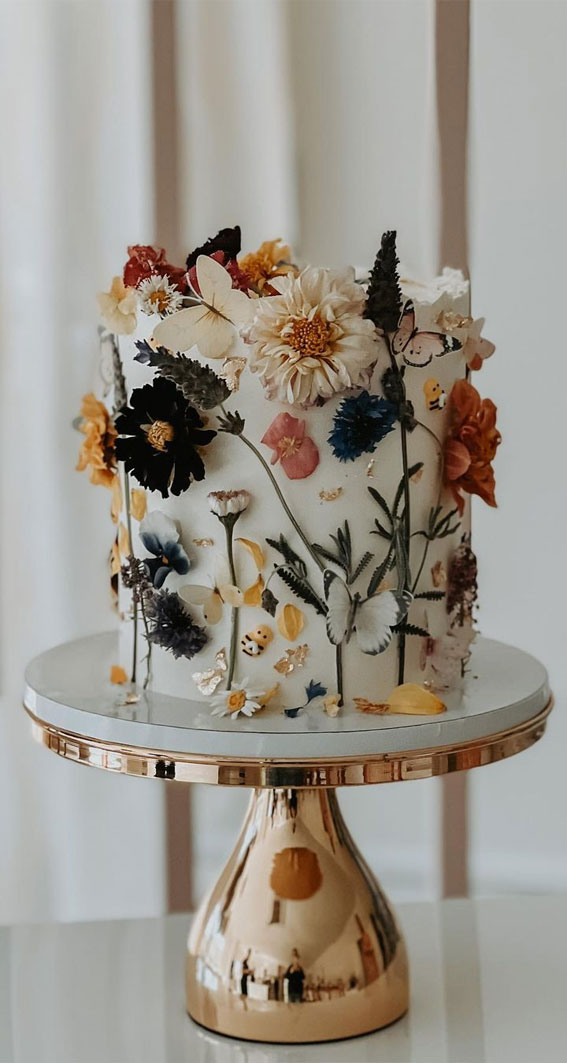 50 Beautiful Wedding Cakes in 2022 : Dried Flower Buttercream Cake