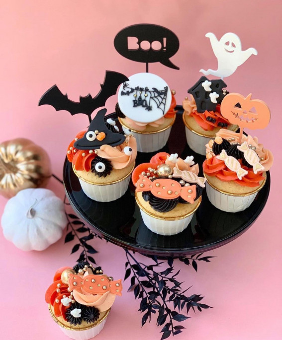 40+ Halloween Cupcake Ideas : Buttercream & Icing Halloween Cupcakes