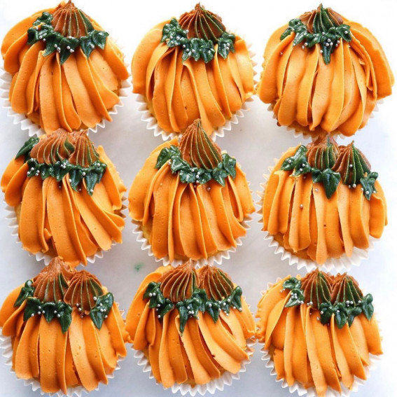 40+ Halloween Cupcake Ideas : Cute Pumpkin Cupcakes