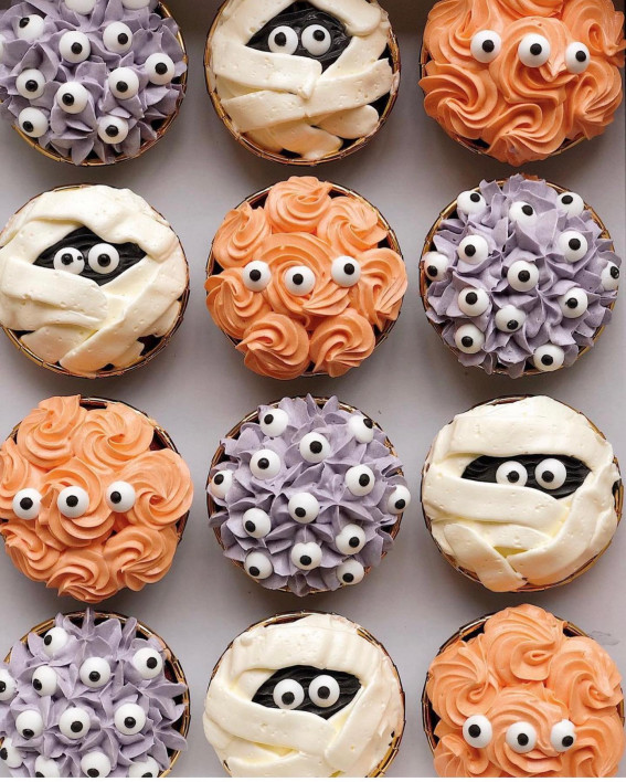 40+ Halloween Cupcake Ideas : White, Lilac and Orange Cupcakes