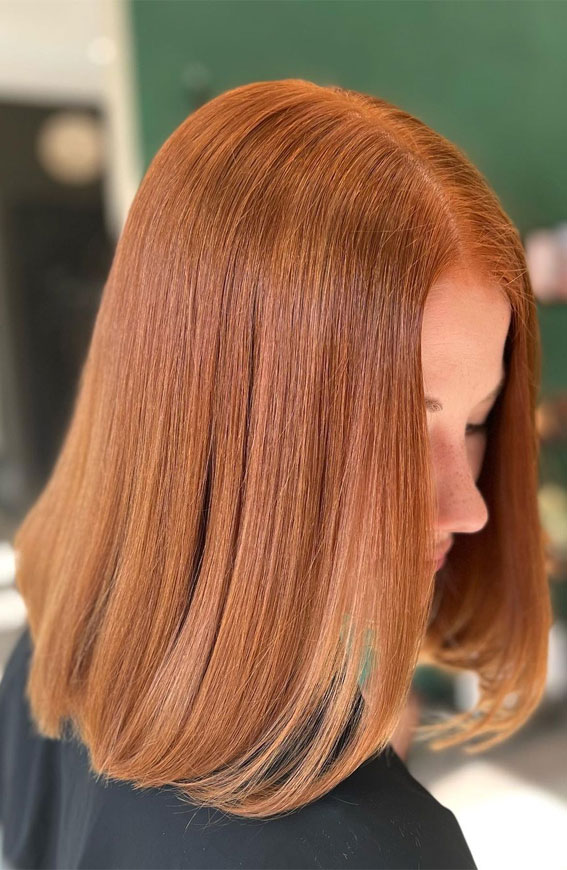 40 Copper Hair Color Ideas That’re Perfect for Fall : Middle Part Lob Haircut
