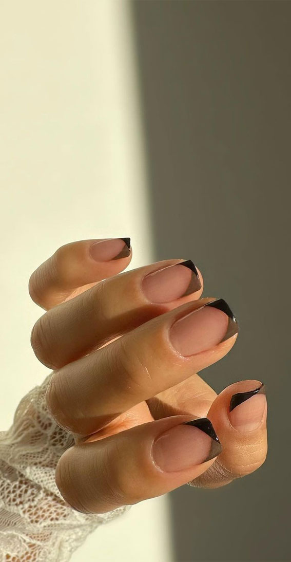 50 Gorgeous Fall Nails That’re Perfect For Thanksgiving : Brown Two-Toned French Tip Nails