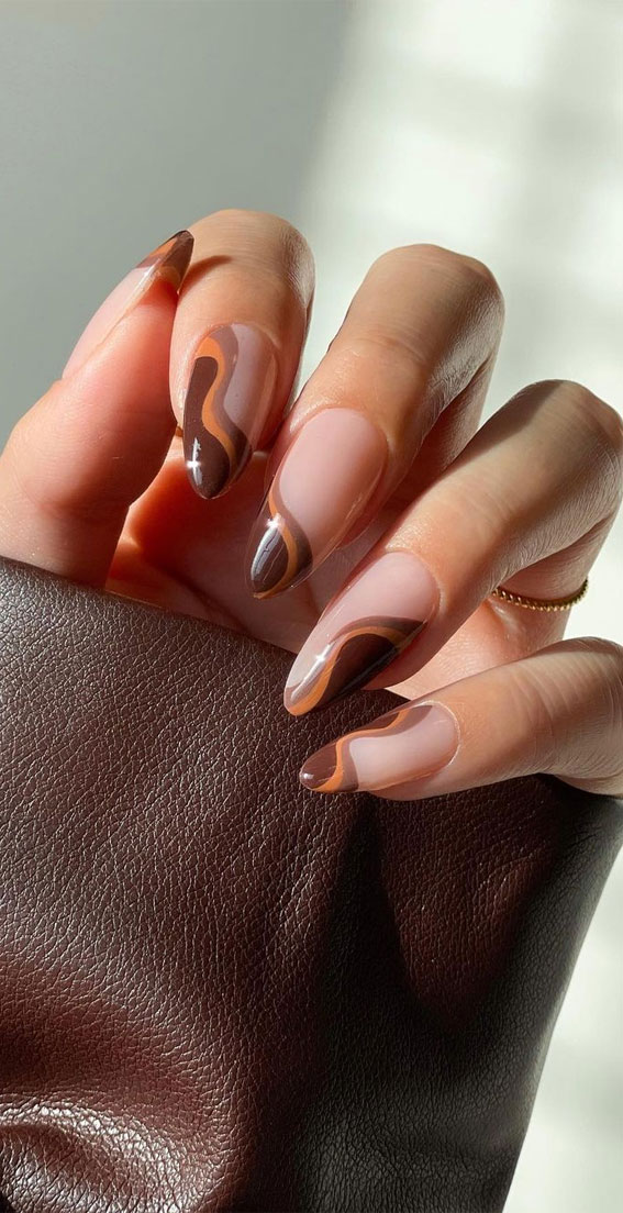 50 Gorgeous Fall Nails That’re Perfect For Thanksgiving : Brown and Orange Abstract Tip Nails