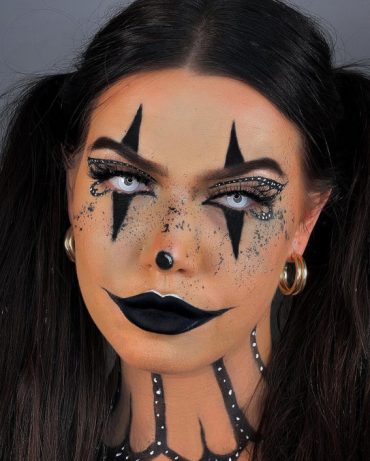 40+ Spooky Halloween Makeup Ideas : Butterfly Clown