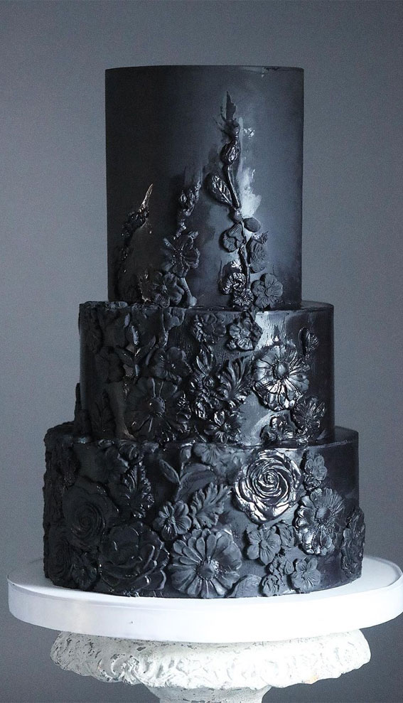 40+ stylish Dark & Moody Wedding Cakes : Black Cake with Flower Embellishments