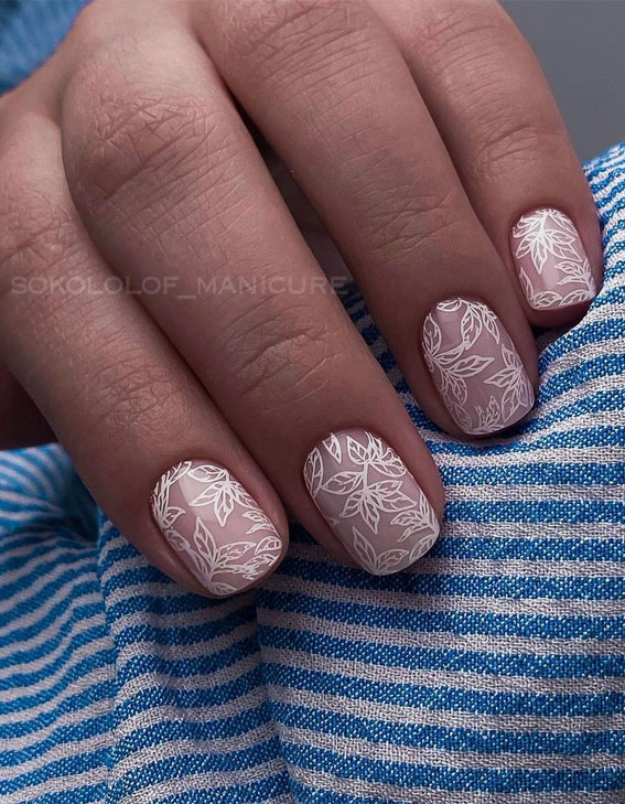 white floral lace nails, short nails, white floral sheer nails, flower nails, simple nails, white nail with designs