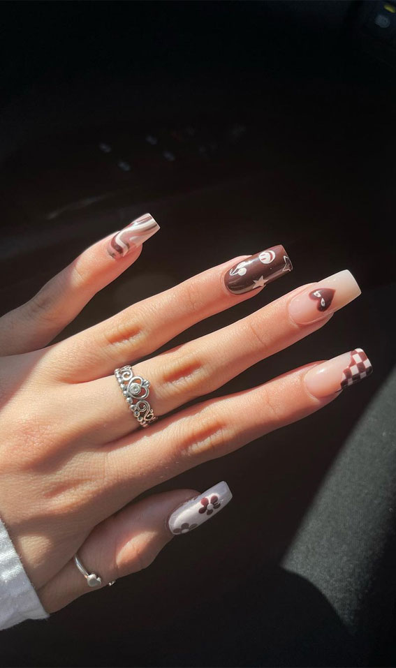 thanksgiving nails, thanksgiving nail ideas, fall nails 2022, autumn nails, fall nail ideas 2022, fall nail designs 2022, fall nails designs, plaid nails, fall french tip nails, fall nails acrylic, brown nails, brown gradient nails, fall flower nails