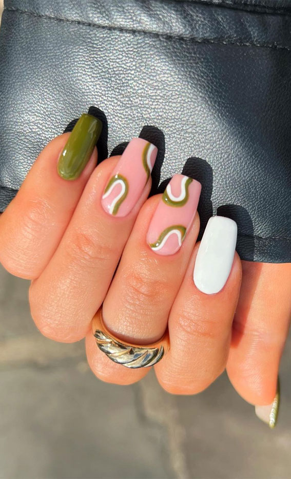 50 Gorgeous Fall Nails That’re Perfect For Thanksgiving : Green & White