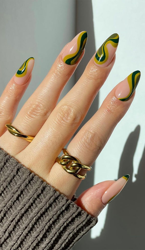 50 Gorgeous Fall Nails That’re Perfect For Thanksgiving : Green Groovy Nails