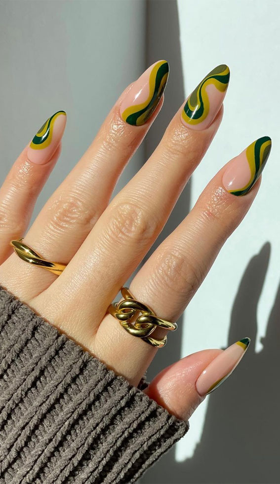 thanksgiving nails, thanksgiving nail ideas, fall nails 2022, autumn nails, fall nail ideas 2022, fall nail designs 2022, fall nails designs, plaid nails, fall french tip nails, fall nails acrylic, brown nails, brown gradient nails, fall flower nails