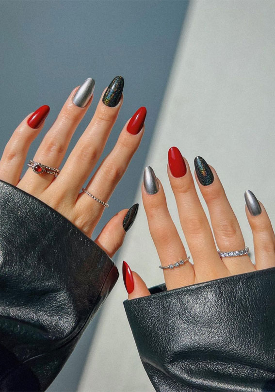 50 Gorgeous Fall Nails That’re Perfect For Thanksgiving : Grey and Red Nails