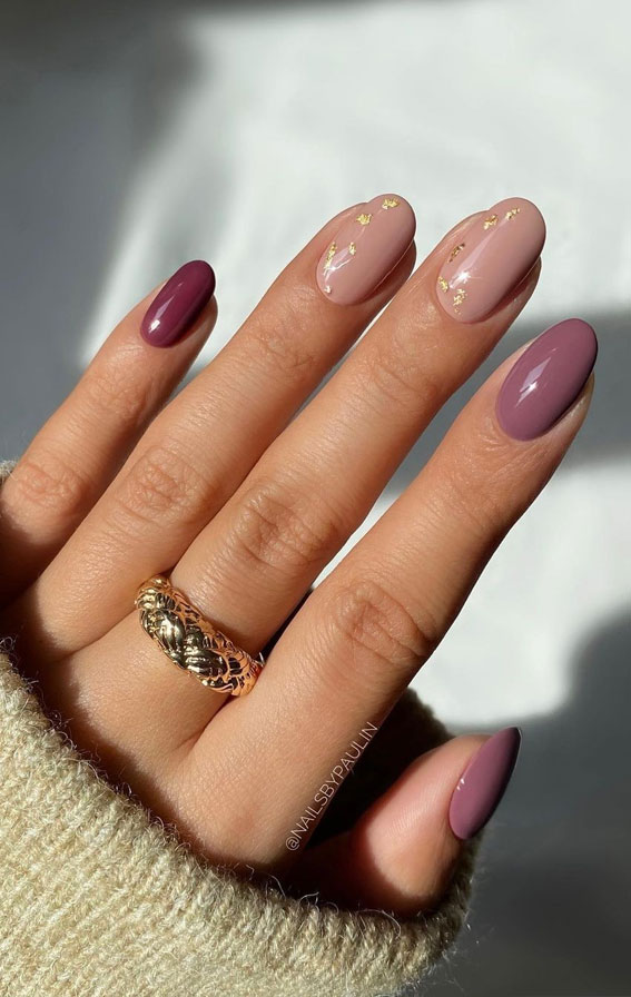 50 Gorgeous Fall Nails That’re Perfect For Thanksgiving : Mauve Nails with Gold Foil