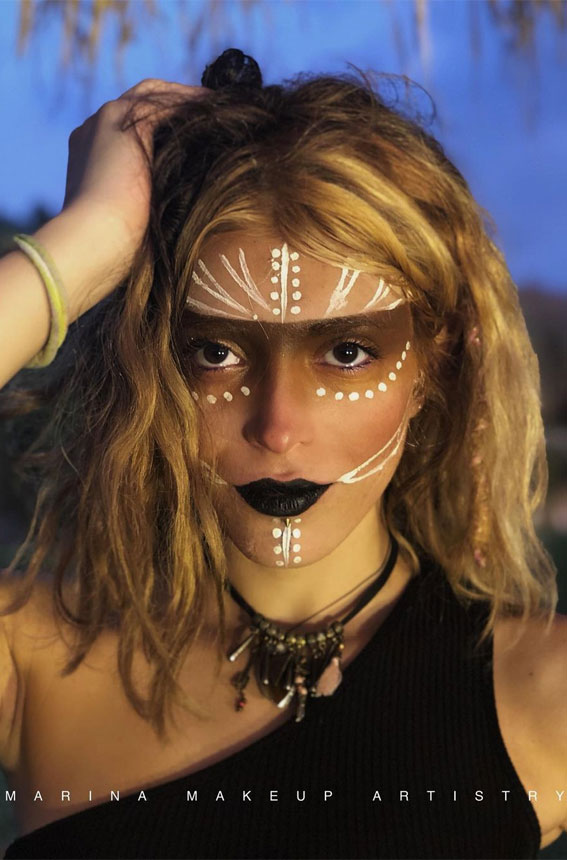25 Awesome Tribal Makeup Ideas : Smokey Eye Makeup Look + Graphic Lines