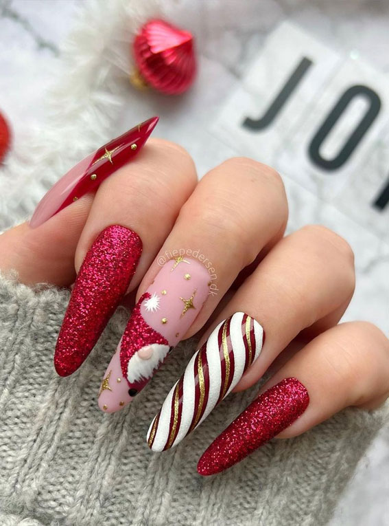 50+ Fab Christmas Nail Designs & Ideas : Shimmery Red, Gnome + Candy Cane