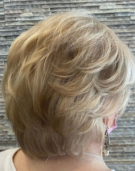 Salon Verity - Dimensional bob beauty! Hair by: Danielle @d_white11 . . . .  . #salonverity #grandrapidssalon #cascadesalon #hairgoals #dimesionaldreams  #blonde #babe #bob #hairstyles #haircut #haircolor #shorthairstyles  #shorthaircuts | Facebook