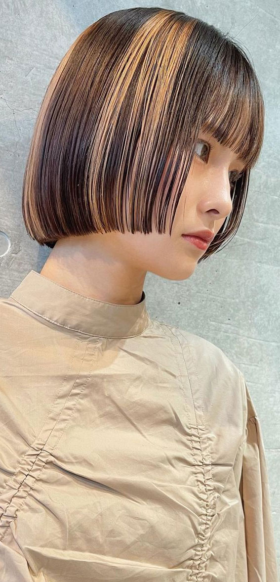 30+ Cute Short Hair with Bangs Korean Style : Two-Toned Hair Color