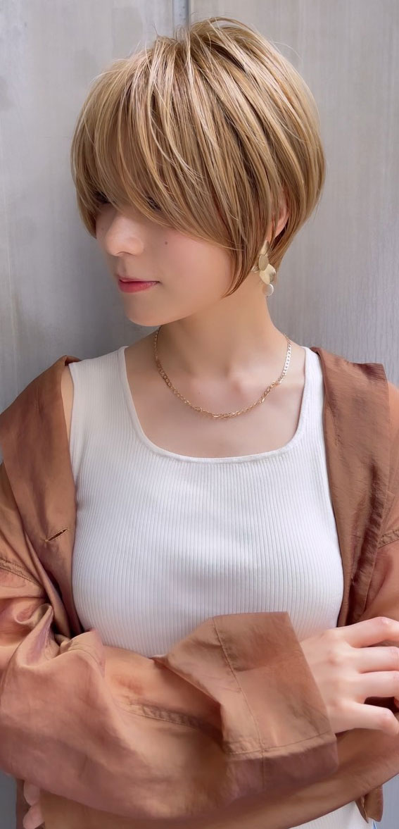 30+ Cute Short Hair with Bangs Korean Style : Bronze Bixie with Bangs