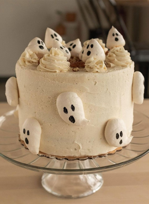 100+ Cute Halloween Cake Ideas : Haunted White Cake