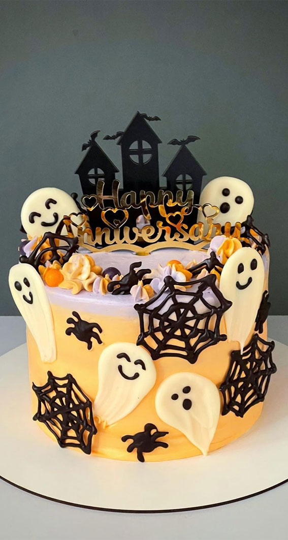 100+ Cute Halloween Cake Ideas : Vanilla Ghost Cake