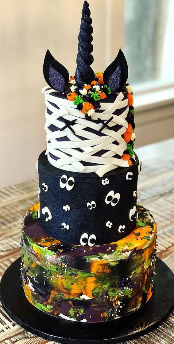 100+ Cute Halloween Cake Ideas : Unicorn Halloween Cake
