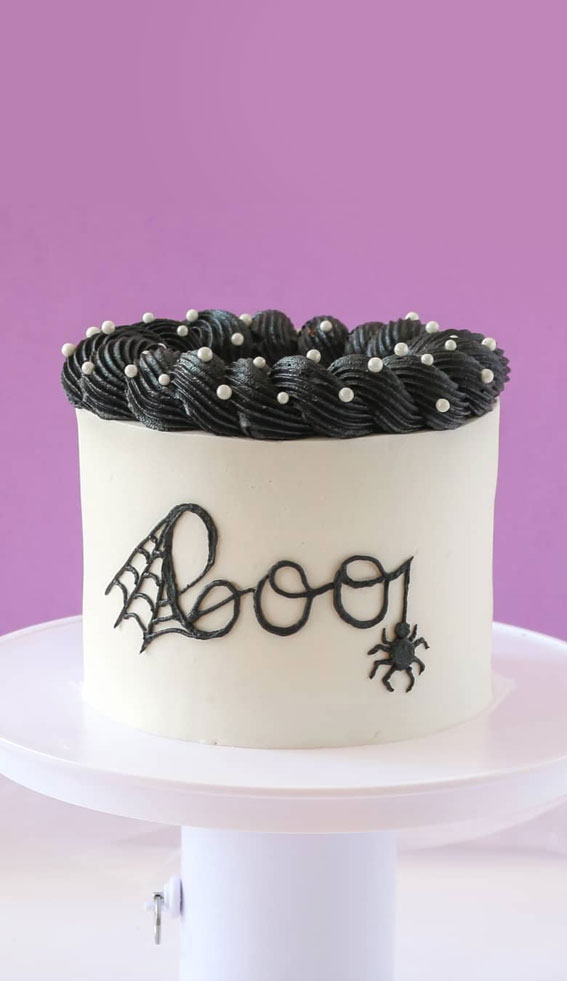 100+ Cute Halloween Cake Ideas : Boo Lettering on The Side