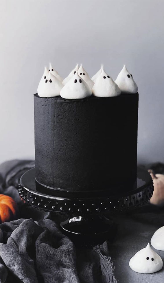 100+ Cute Halloween Cake Ideas : Black Cake Topped with Ghosty