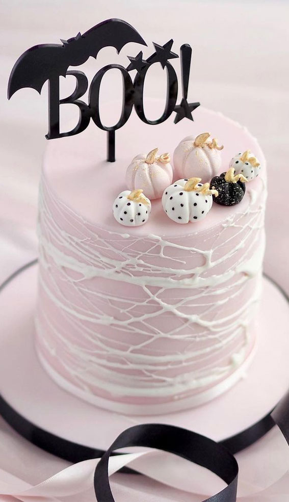 100+ Cute Halloween Cake Ideas : Pink Cake with Pumpkins, Marshmallow