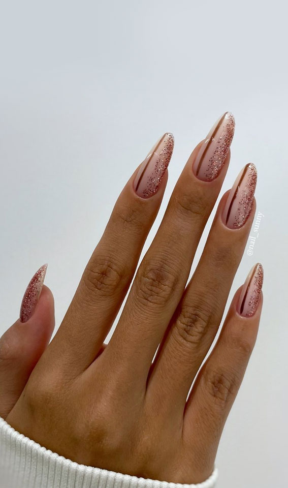 30 November Nail Ideas Glittery Almond Nails