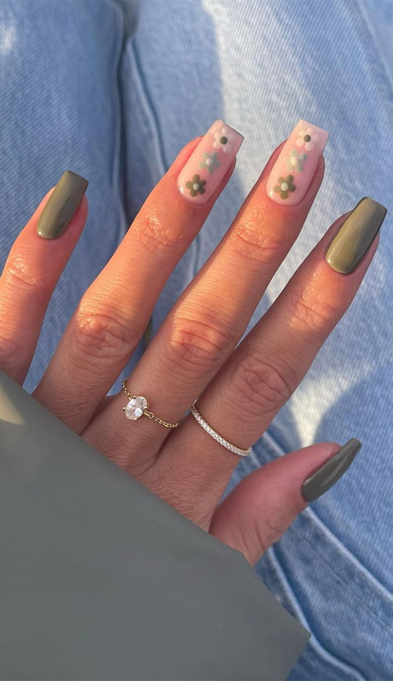 30 Gorgeous November Nail Ideas : Gradient Green Flower + Green Nails