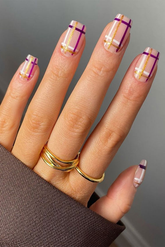30 Gorgeous November Nail Ideas : Purple Plaid Short Nails