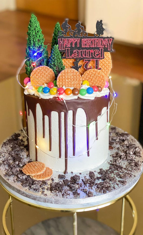 40+ Awesome Stranger Things Cake Ideas : Fairy Lights