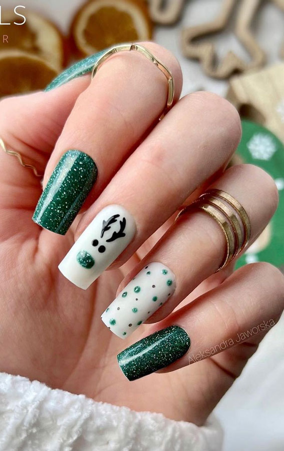 50+ Fab Christmas Nail Designs & Ideas : Green Reindeer Nails