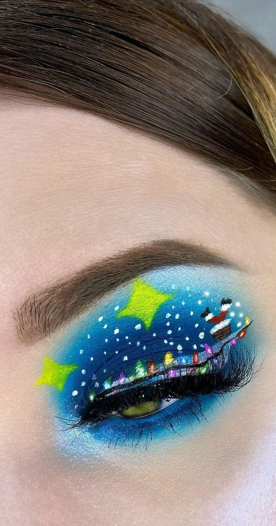 20+ Christmas & Holidays Makeup Ideas : Blue Eye Shadow Christmas Vibes