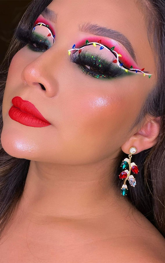 20+ Christmas & Holidays Makeup Ideas : Christmas Light Eye Makeup