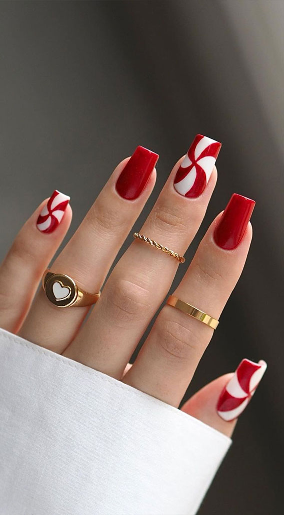 50 Best Holiday Nail Art Ideas & Designs : Candy Cane Swirl Nails