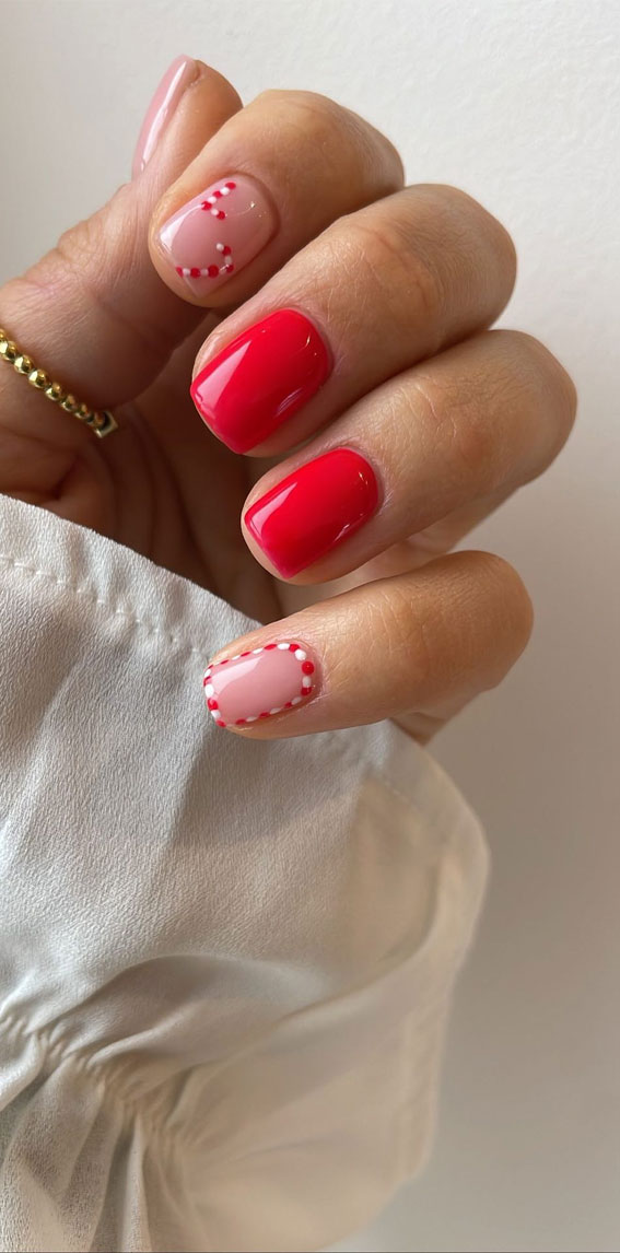 50 Best Holiday Nail Art Ideas & Designs : Candy Cane + Red Short Nails