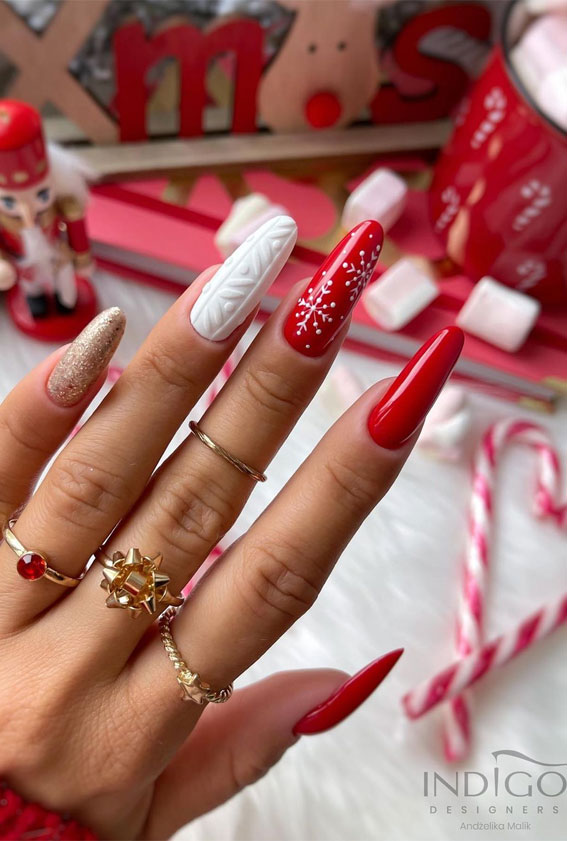 50 Best Holiday Nail Art Ideas & Designs : Glitter, Red and White Sweater Nails