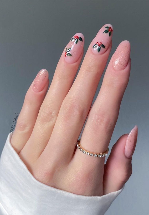 50+ Stylish Festive Nail Designs : Simple and Pretty Holiday Nails