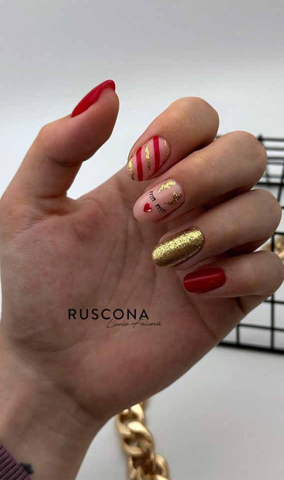 50+ Stylish Festive Nail Designs : Gold & Red + Girly Reindeer Nails