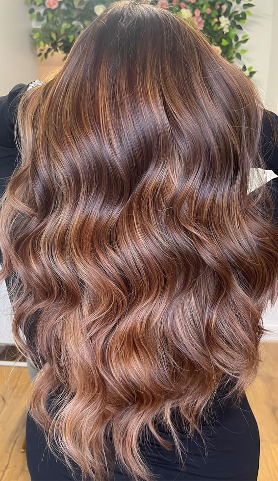 50+ Trendy Hair Colour For Every Women : Light Chestnut Long Wavy Hair