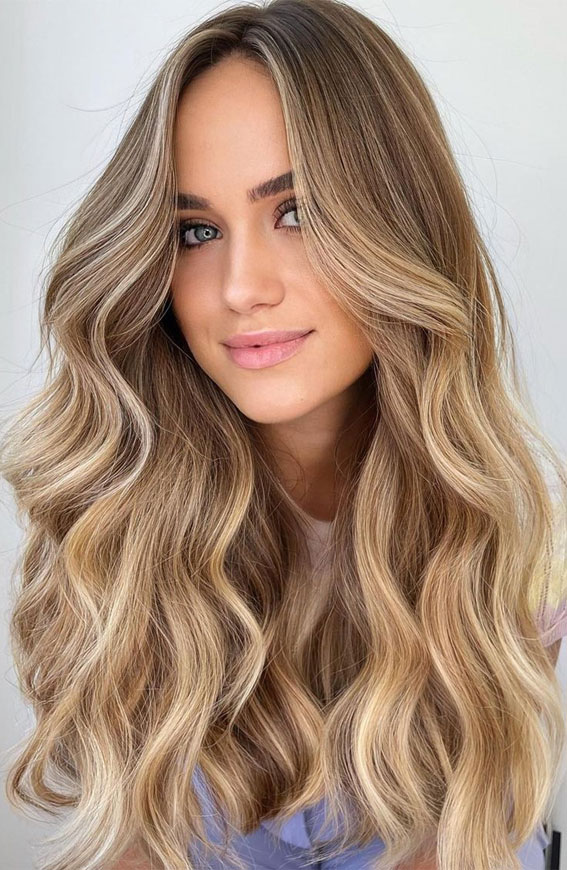 50+ Trendy Hair Colour For Every Women : Bronze with Blonde Highlights