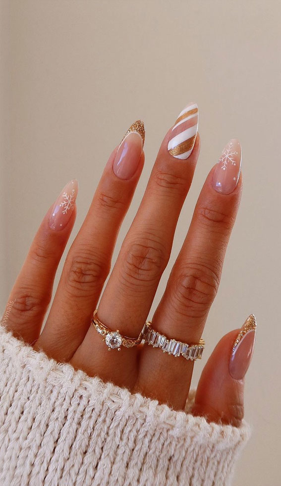 45 Beautiful Festive Nails To Merry The Season : Snowflake + Candy Cane Nails