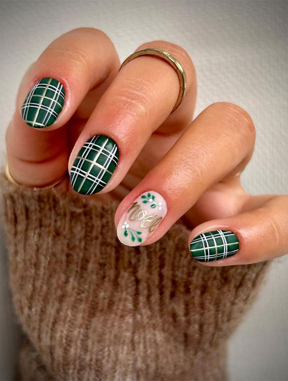 50+ Christmas & Holiday Nails For A Festive Look : Green Plaid + Noel Nails
