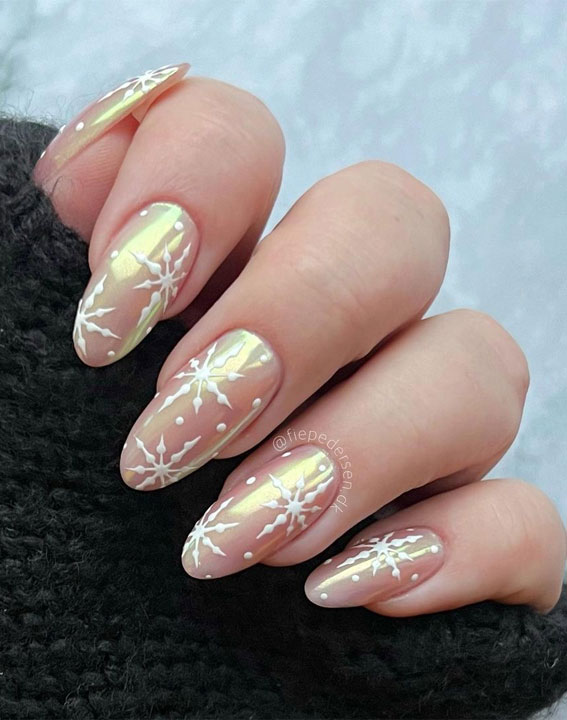 45 Beautiful Festive Nails To Merry The Season : Glazed Donut with Snowflakes