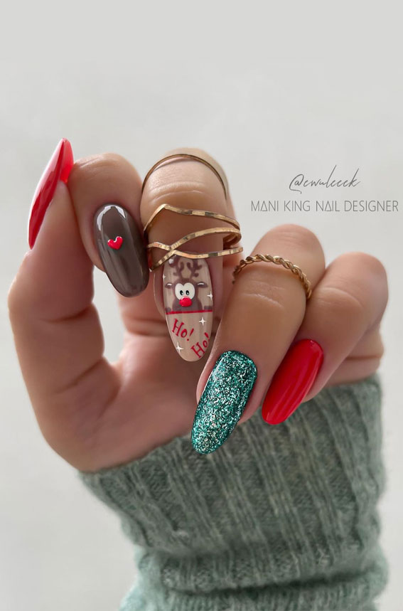 50+ Christmas & Holiday Nails For A Festive Look : Shimmery Green + Rudolph Nude Nails